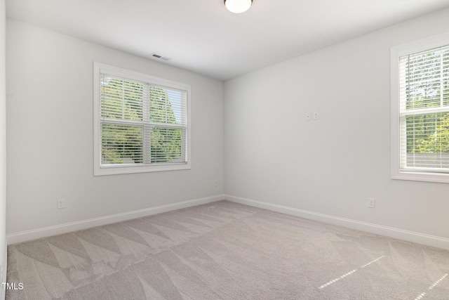 view of carpeted spare room