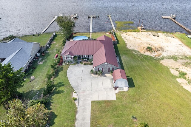 bird's eye view featuring a water view