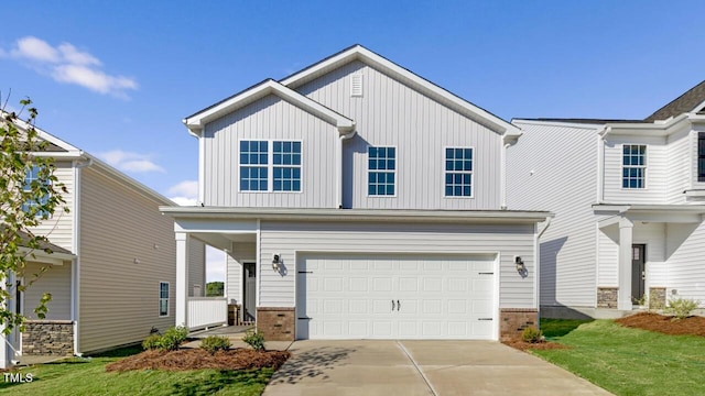 view of front of house featuring a garage