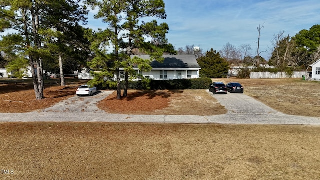 view of front of property