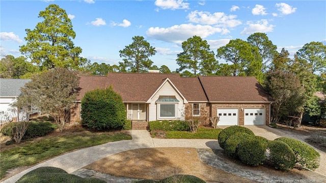 view of front of house featuring a garage