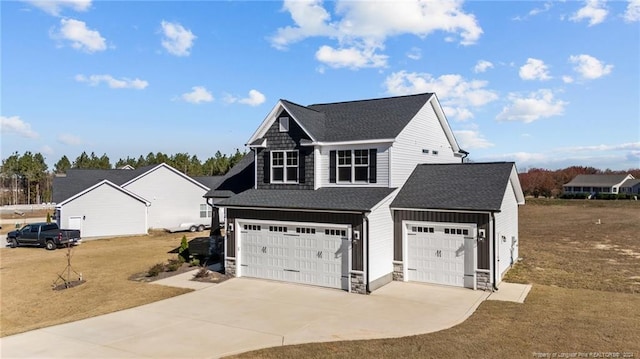 view of front of house with a front yard