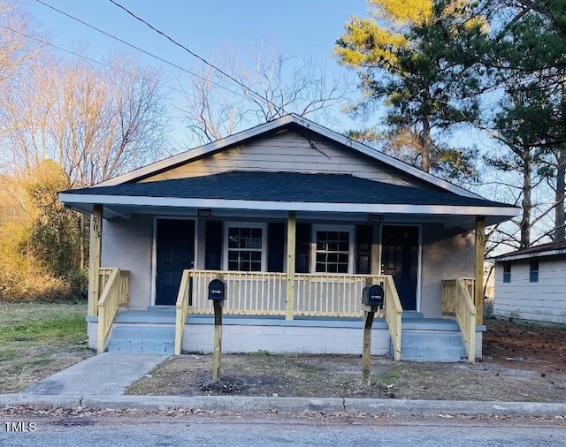 bungalow-style home with covered porch