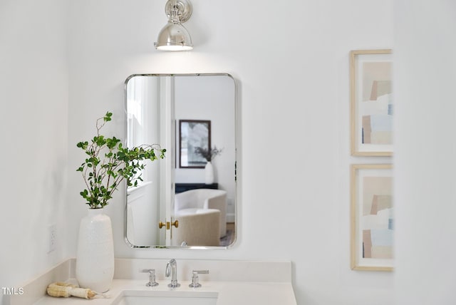 bathroom featuring sink