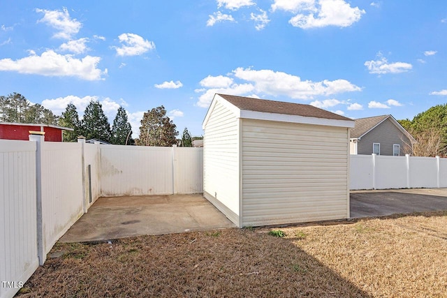 view of outbuilding