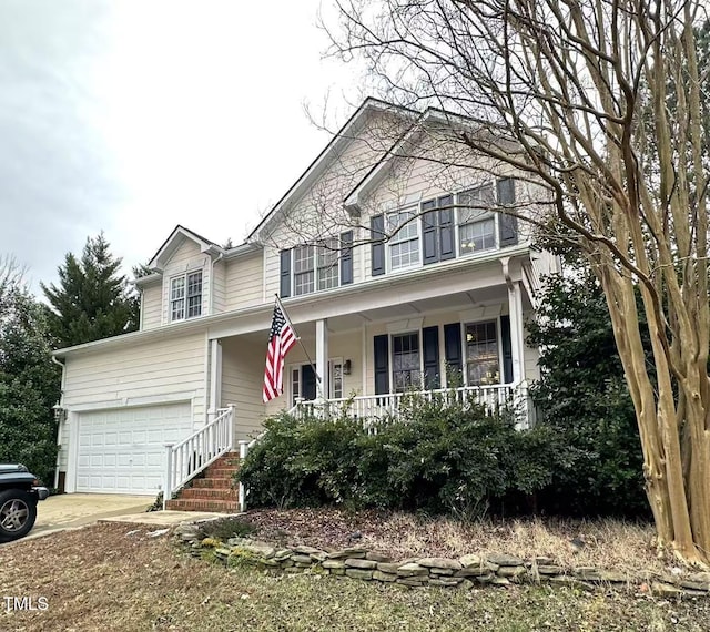 view of front property featuring a garage