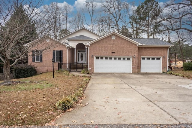 view of front facade featuring a garage