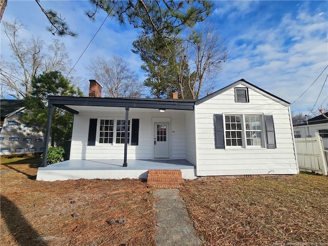 view of front of house featuring covered porch