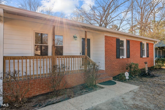 view of front of home featuring covered porch