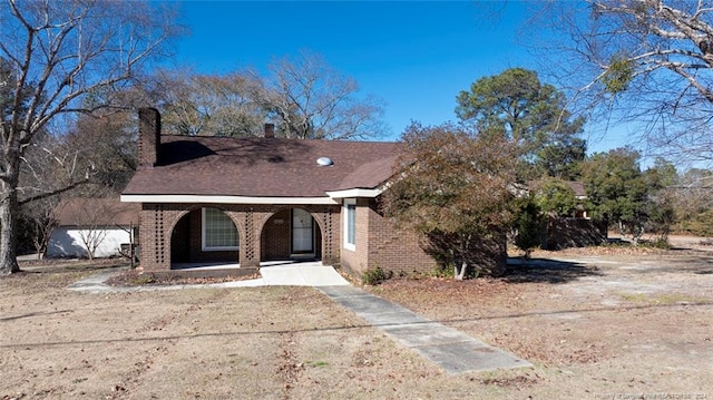 view of front of home with covered porch