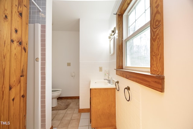 540 Patterson Dr, Chapel Hill, NC 27516 - bathroom featuring toilet, vanity, and tile patterned floors