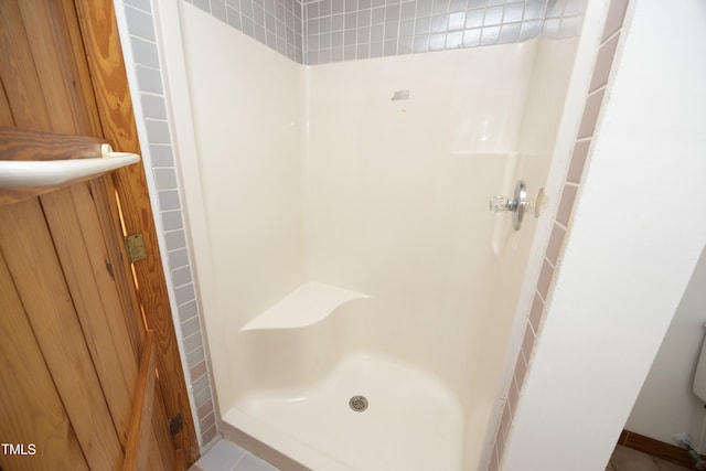 540 Patterson Dr, Chapel Hill, NC 27516 - full bathroom with a stall shower