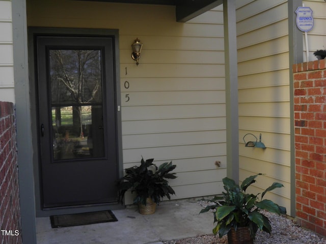 view of property entrance