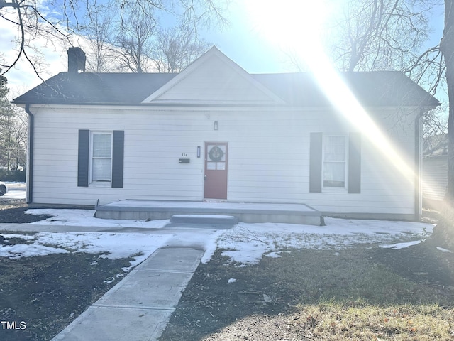 view of front of property