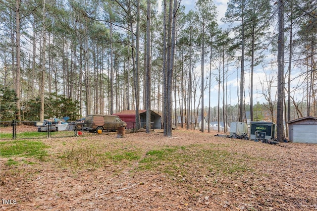 view of yard with a shed