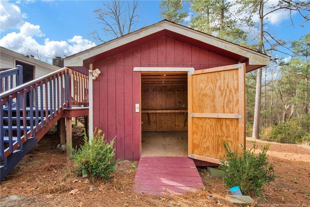 view of outbuilding