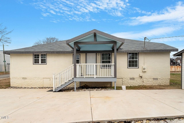 view of front facade featuring a porch