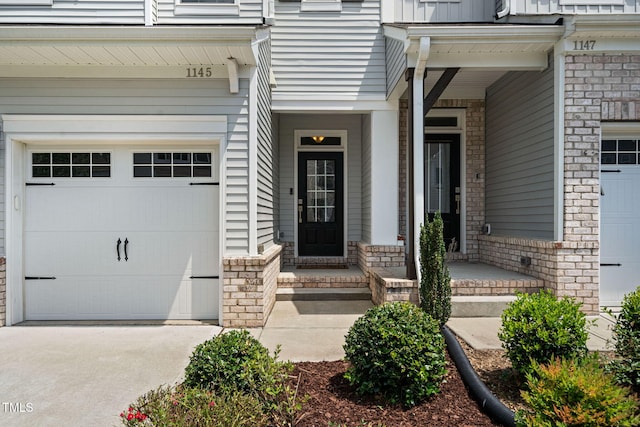 doorway to property featuring a porch