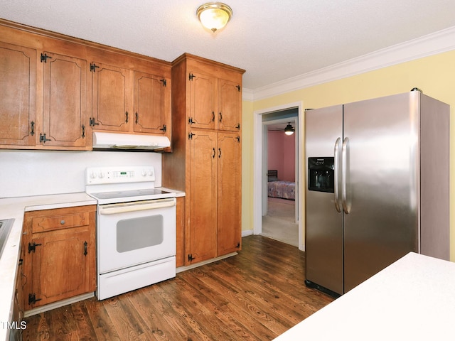 kitchen with ornamental molding, a textured ceiling, stainless steel fridge with ice dispenser, dark hardwood / wood-style floors, and white range with electric cooktop