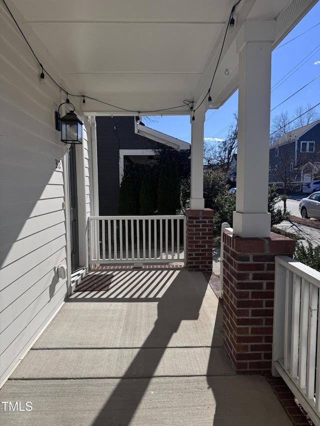 view of patio / terrace with covered porch