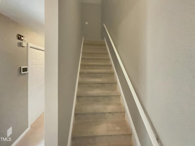 311 Burnette St, Durham, NC 27707 - view of stairs