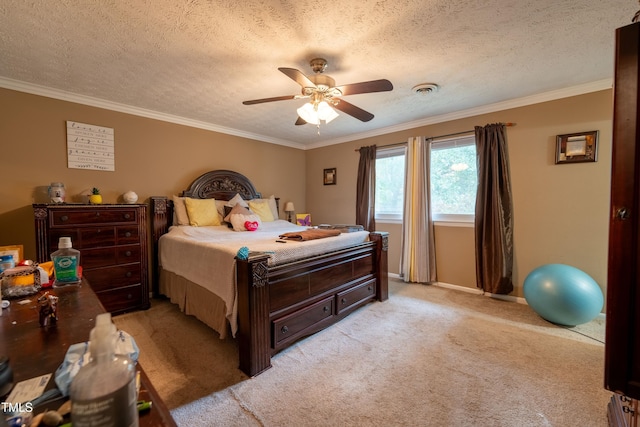 bedroom featuring a textured ceiling, ceiling fan, and light carpet