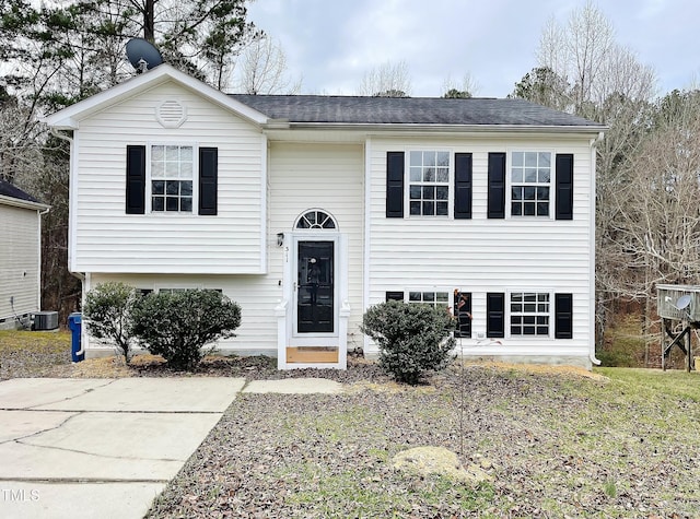 split foyer home with cooling unit