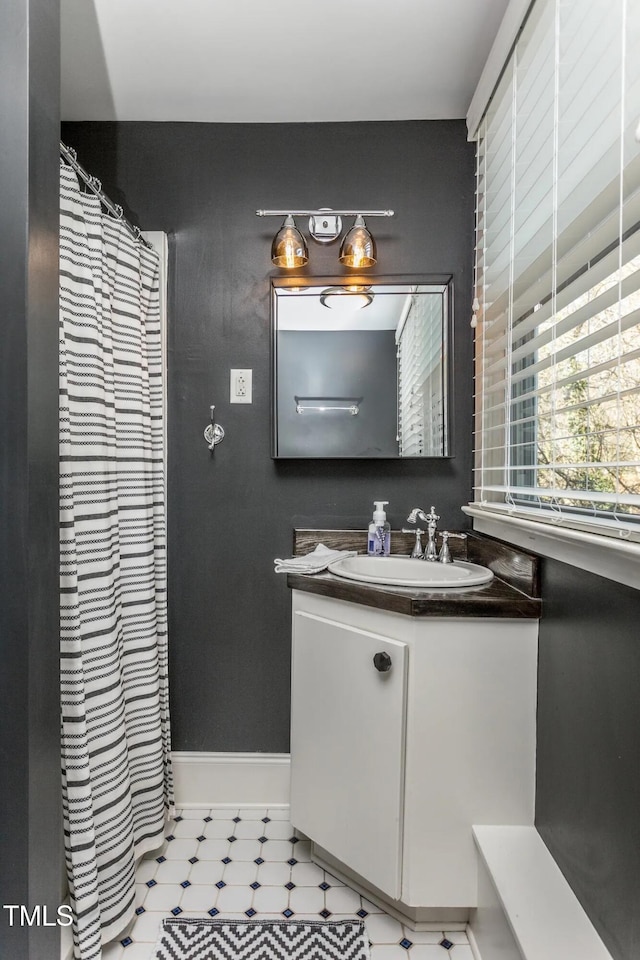 bathroom with vanity