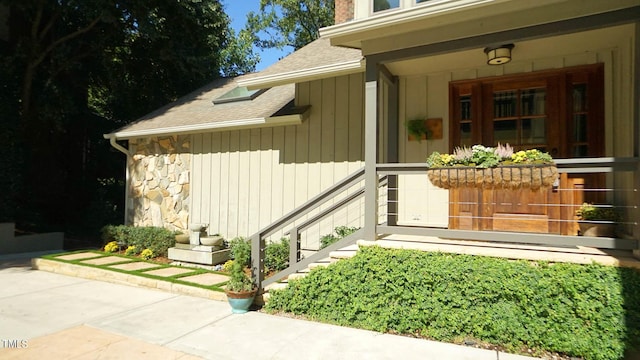 property entrance featuring covered porch