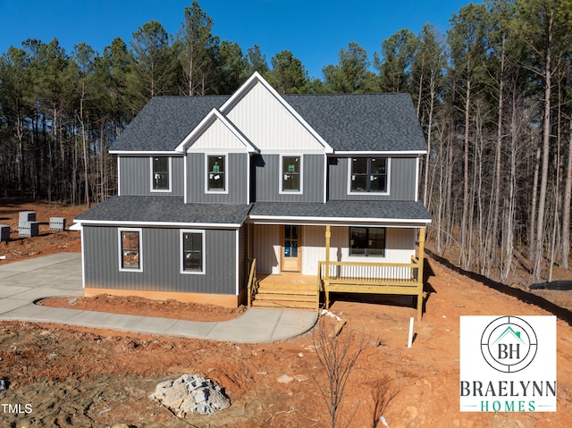 view of front of house with covered porch