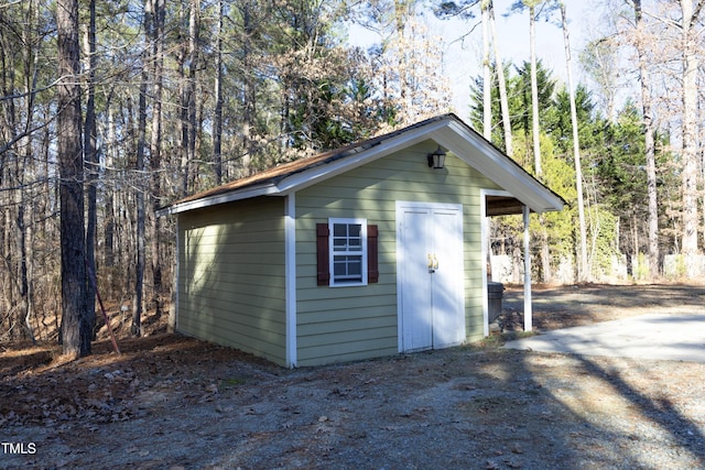 view of outbuilding