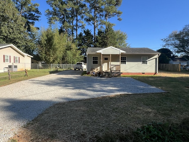 view of front of property with a front lawn