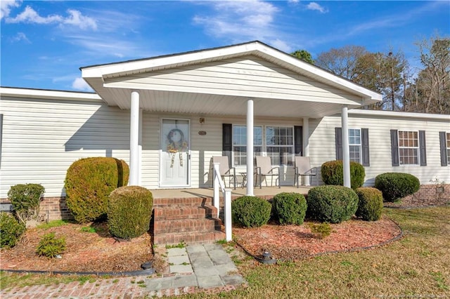 view of front of property featuring a porch