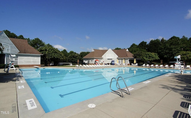 105 Fountain Ridge Pl, Holly Springs, NC 27540 - community pool with a patio area