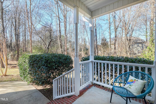 balcony with a porch