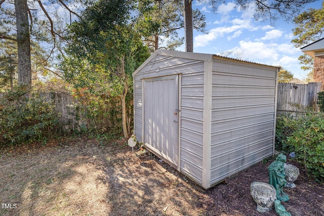 view of outbuilding