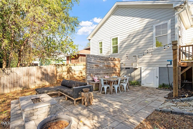 view of patio featuring outdoor lounge area