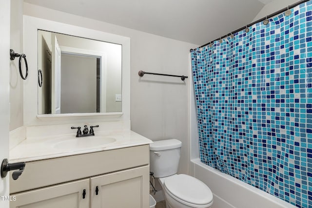 full bathroom with shower / bath combination with curtain, vanity, and toilet