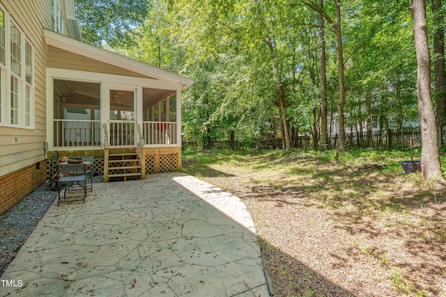 view of yard featuring a patio area