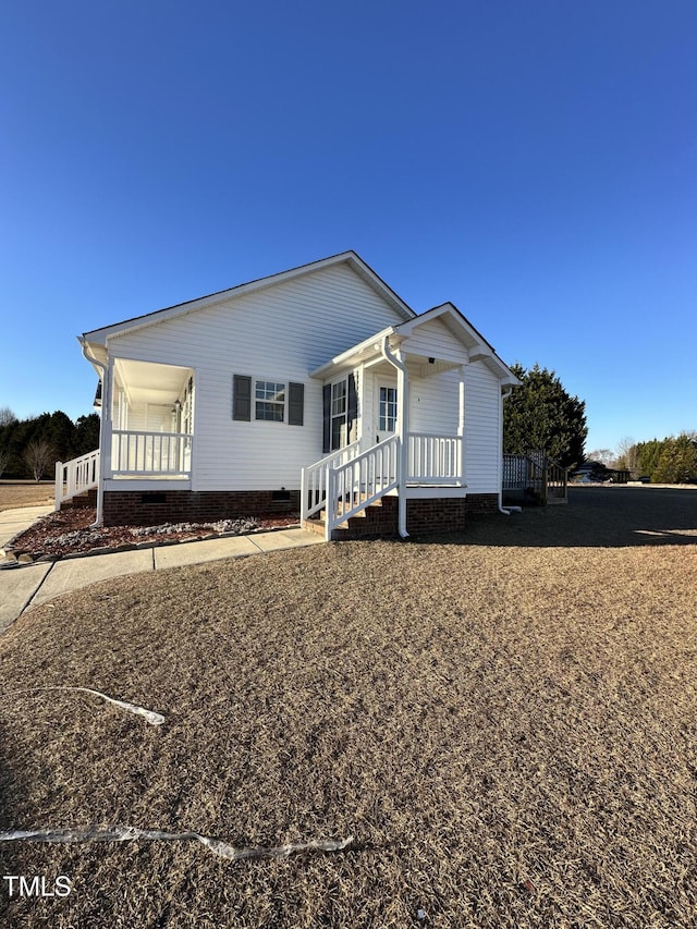 view of front of house featuring a porch