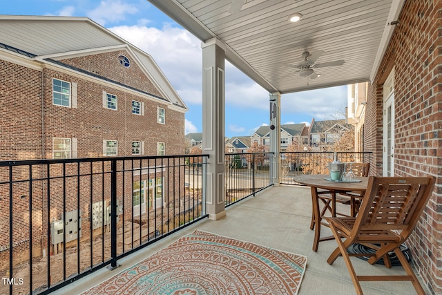 balcony featuring ceiling fan