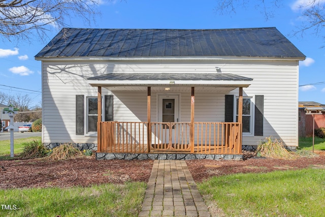 view of front of property with a porch