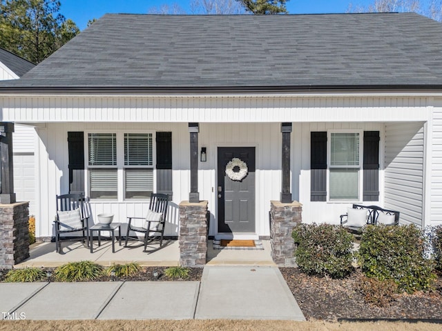 view of front of house with covered porch