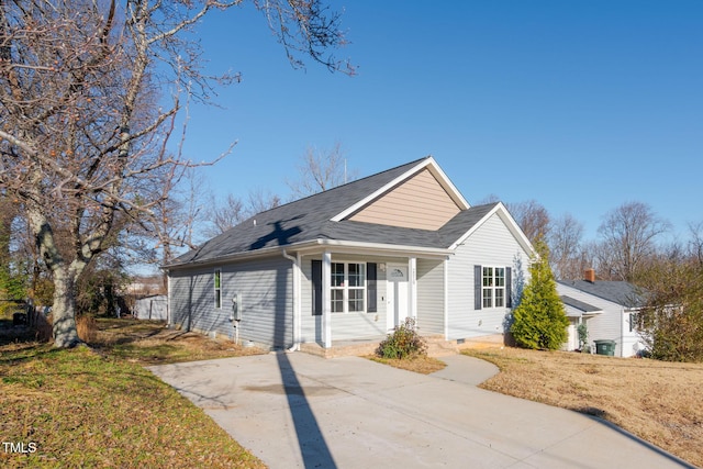 view of front of property