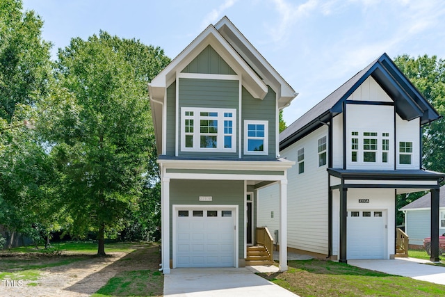 view of front facade featuring a garage