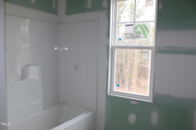 full bath featuring plenty of natural light