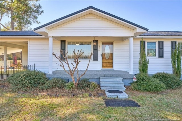 view of front facade featuring a porch