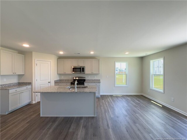 2219 Roadster Pony Ln, Hope Mills, NC 28348 - photo 4