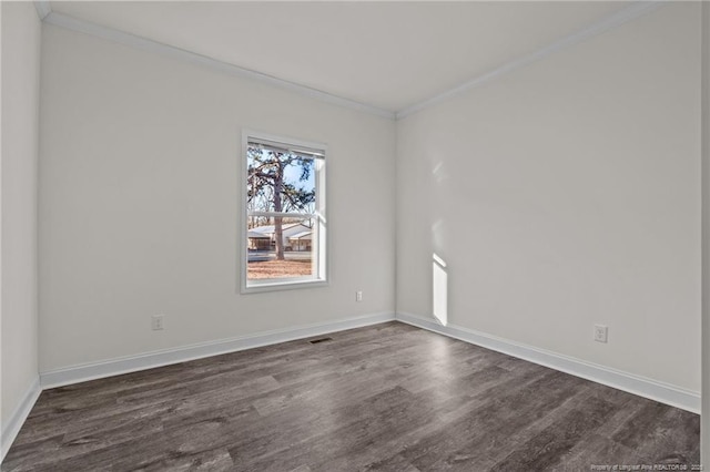 empty room with ornamental molding