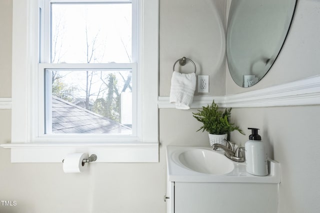 bathroom with vanity